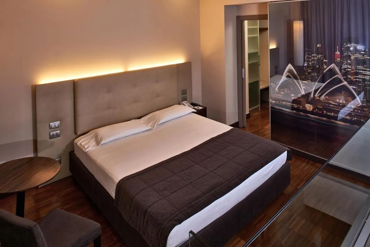 Hotel Cruise Montano Lucino