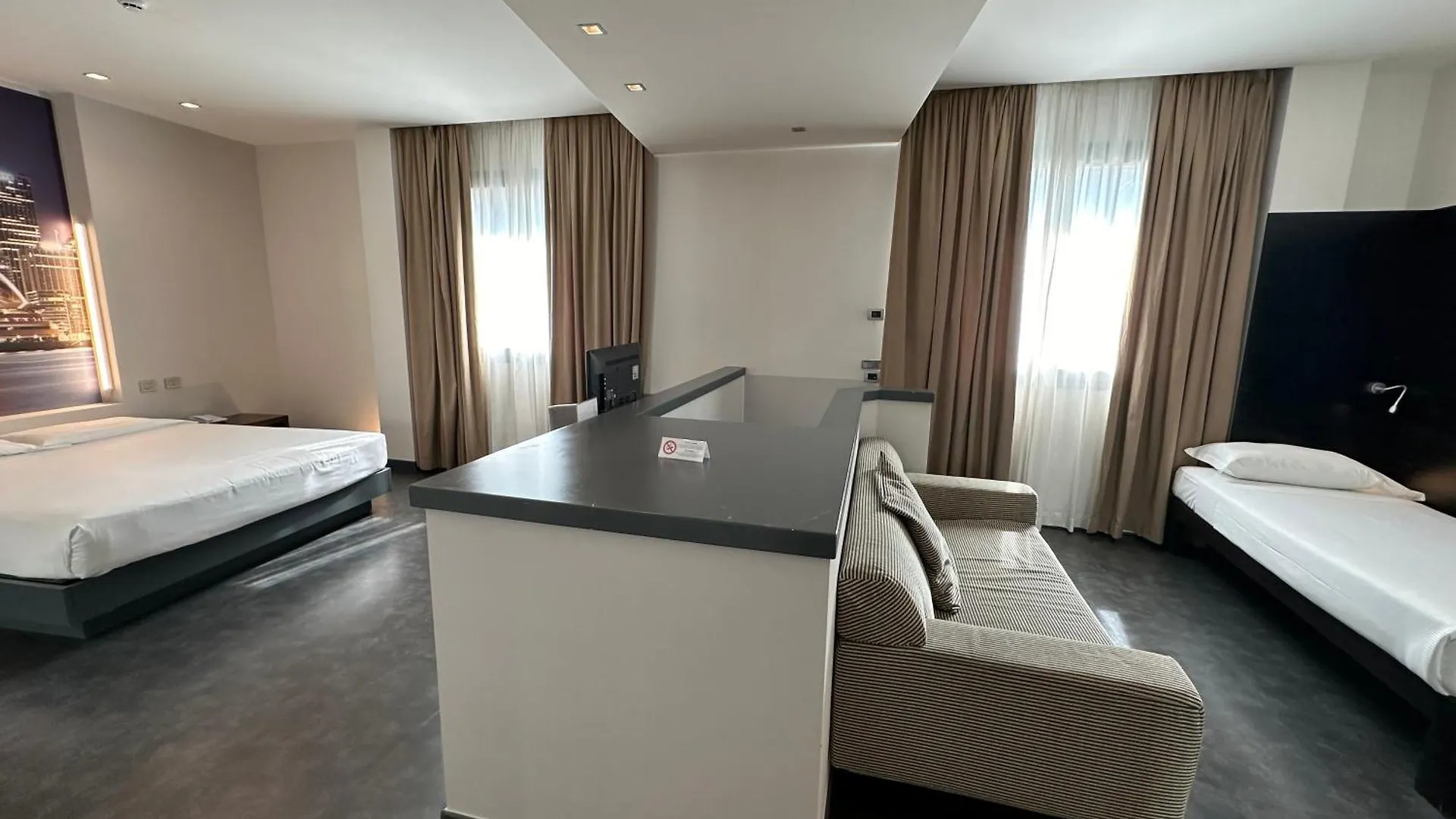 ****  Hotel Cruise Montano Lucino Italy