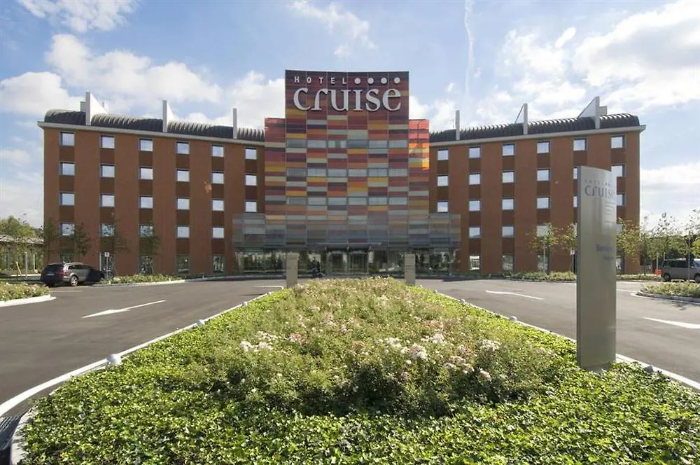 Hotel Cruise Montano Lucino