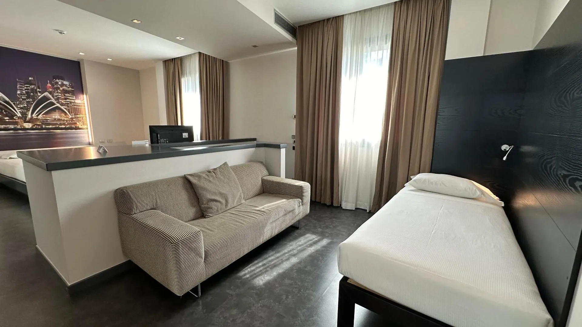 Hotel Cruise Lucino Ιταλία
