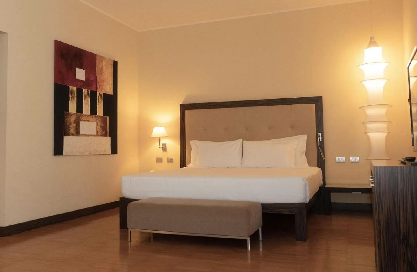 Hotel Cruise Lucino