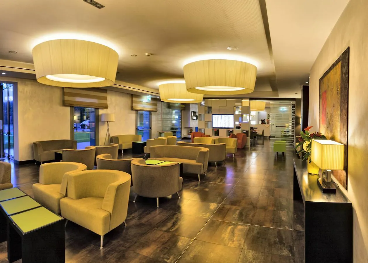 Hotel Cruise Lucino